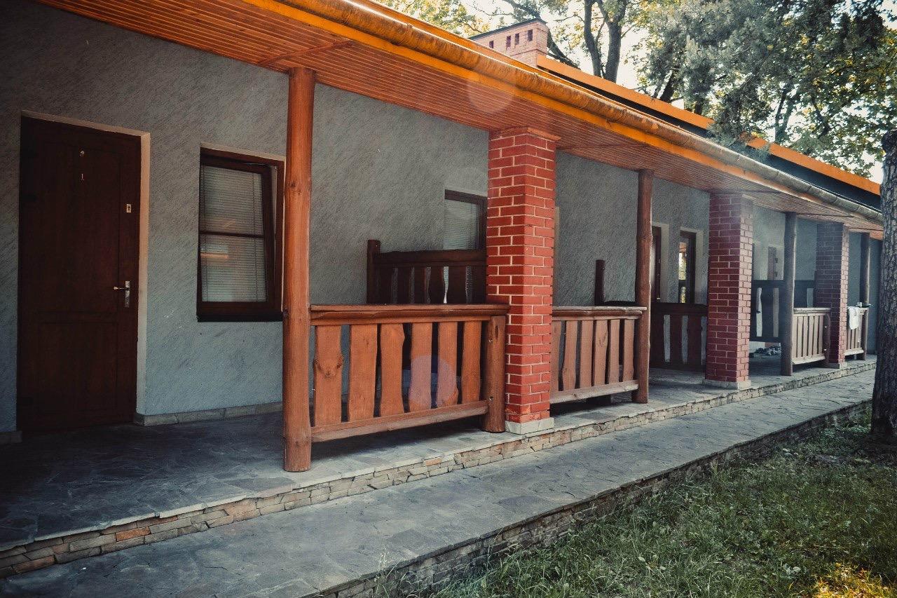 Hotel Tri Dorogi Lemberg Exterior foto